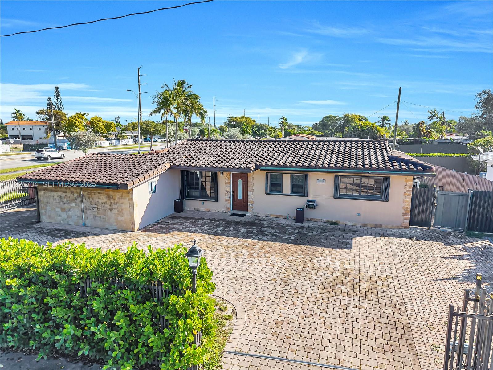 HEFTLER HOMES SUNSET PARK - Residential