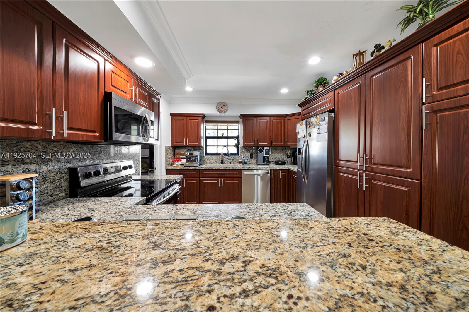 HEFTLER HOMES SUNSET PARK - Residential