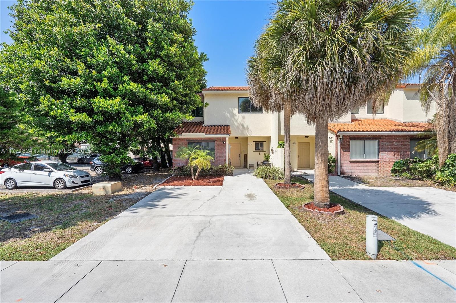 Property for Sale at 3813 Simms St, Hollywood, Broward County, Florida - Bedrooms: 4 
Bathrooms: 3  - $505,000