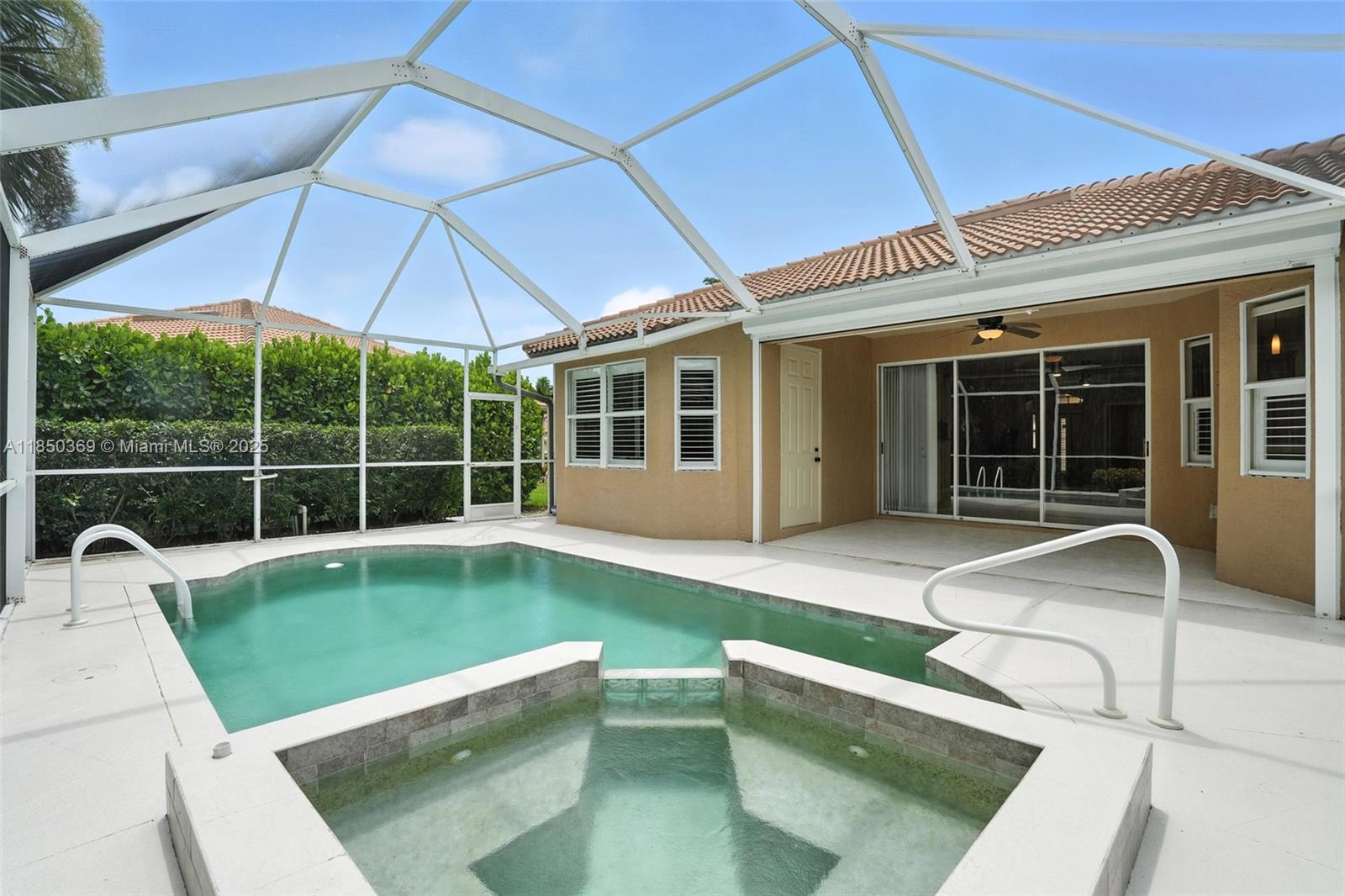 Colonial Oaks - Residential