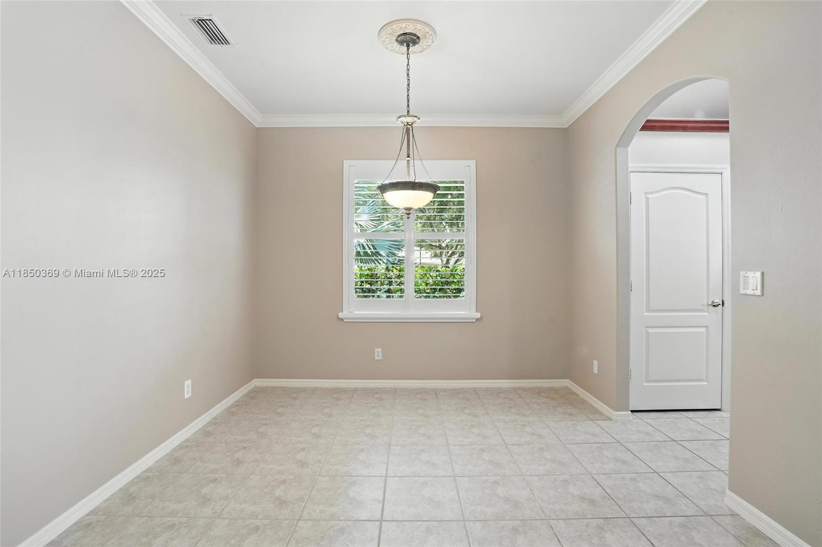 Colonial Oaks - Residential