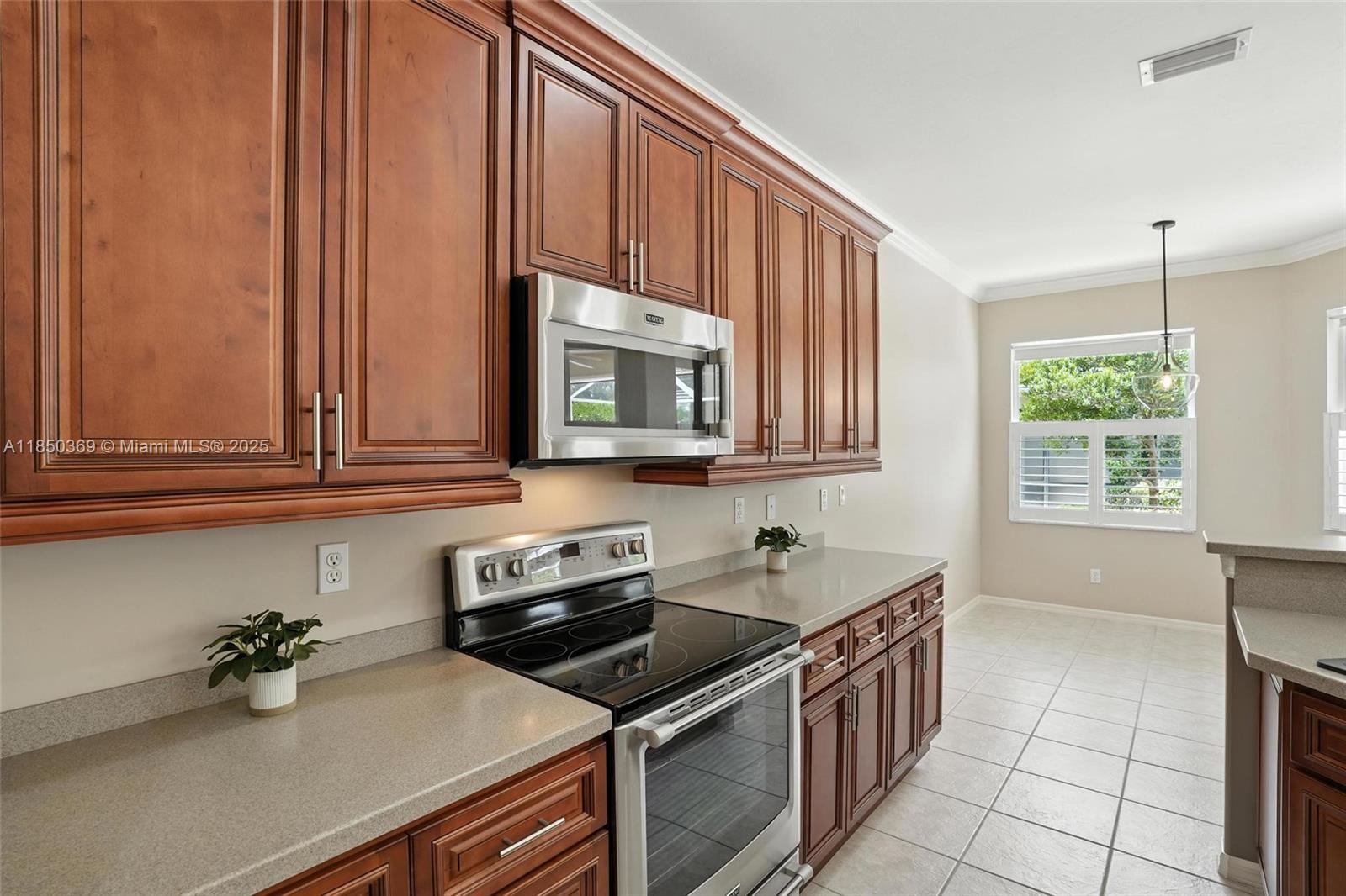 Colonial Oaks - Residential