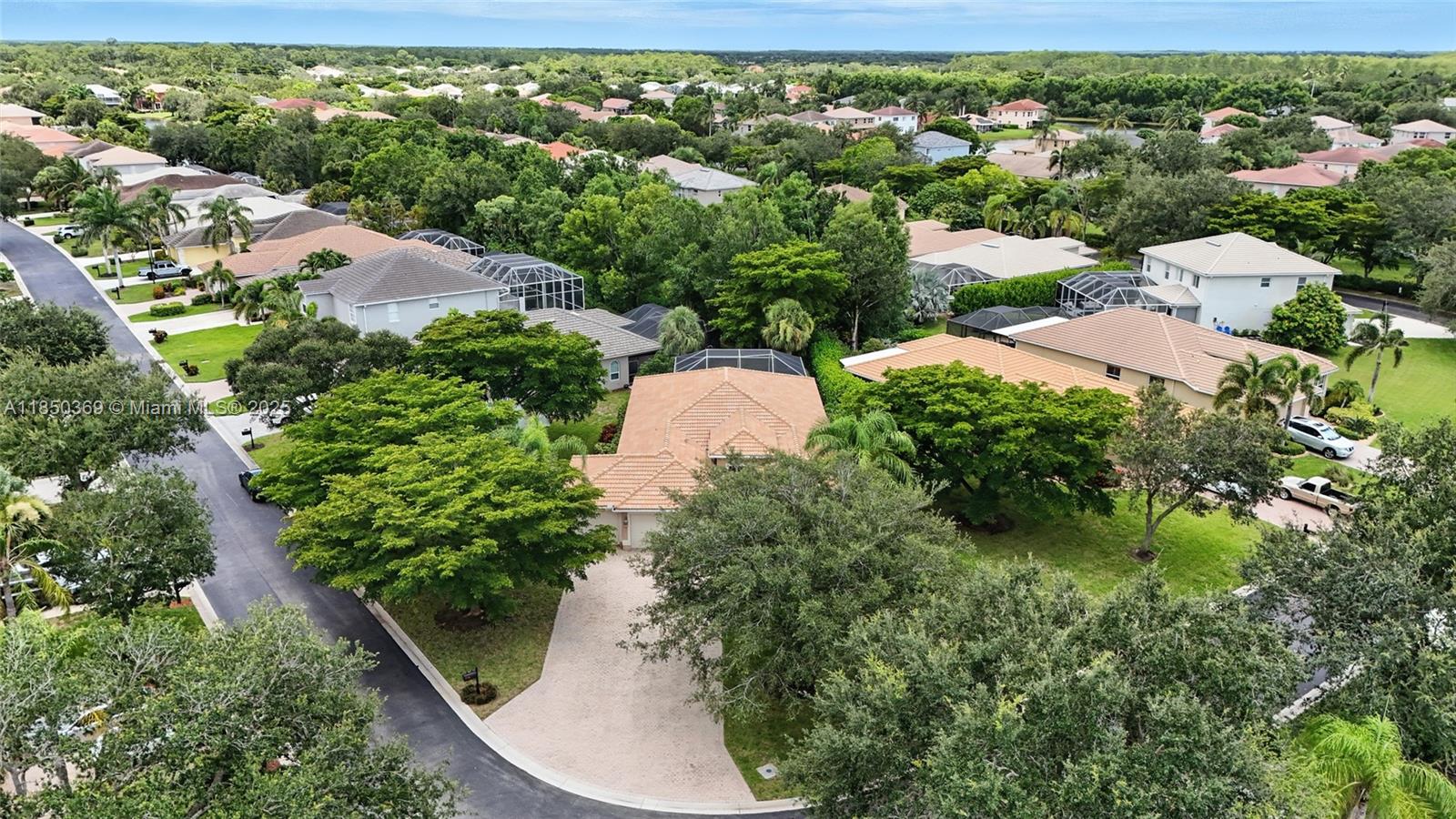 Colonial Oaks - Residential