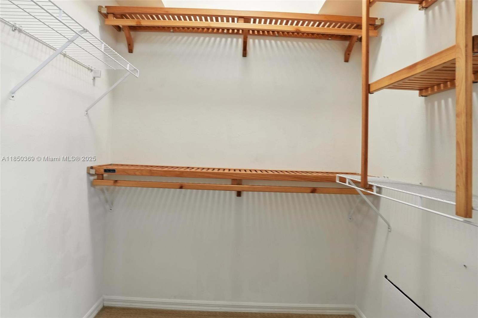 Colonial Oaks - Residential