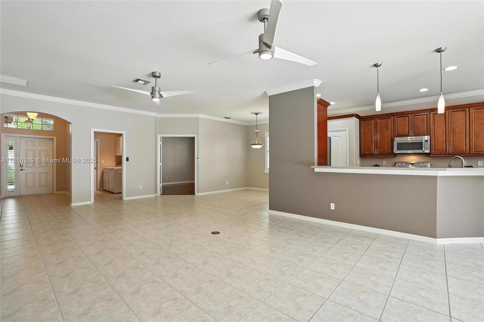 Colonial Oaks - Residential