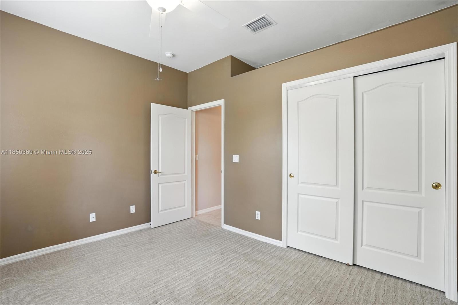 Colonial Oaks - Residential