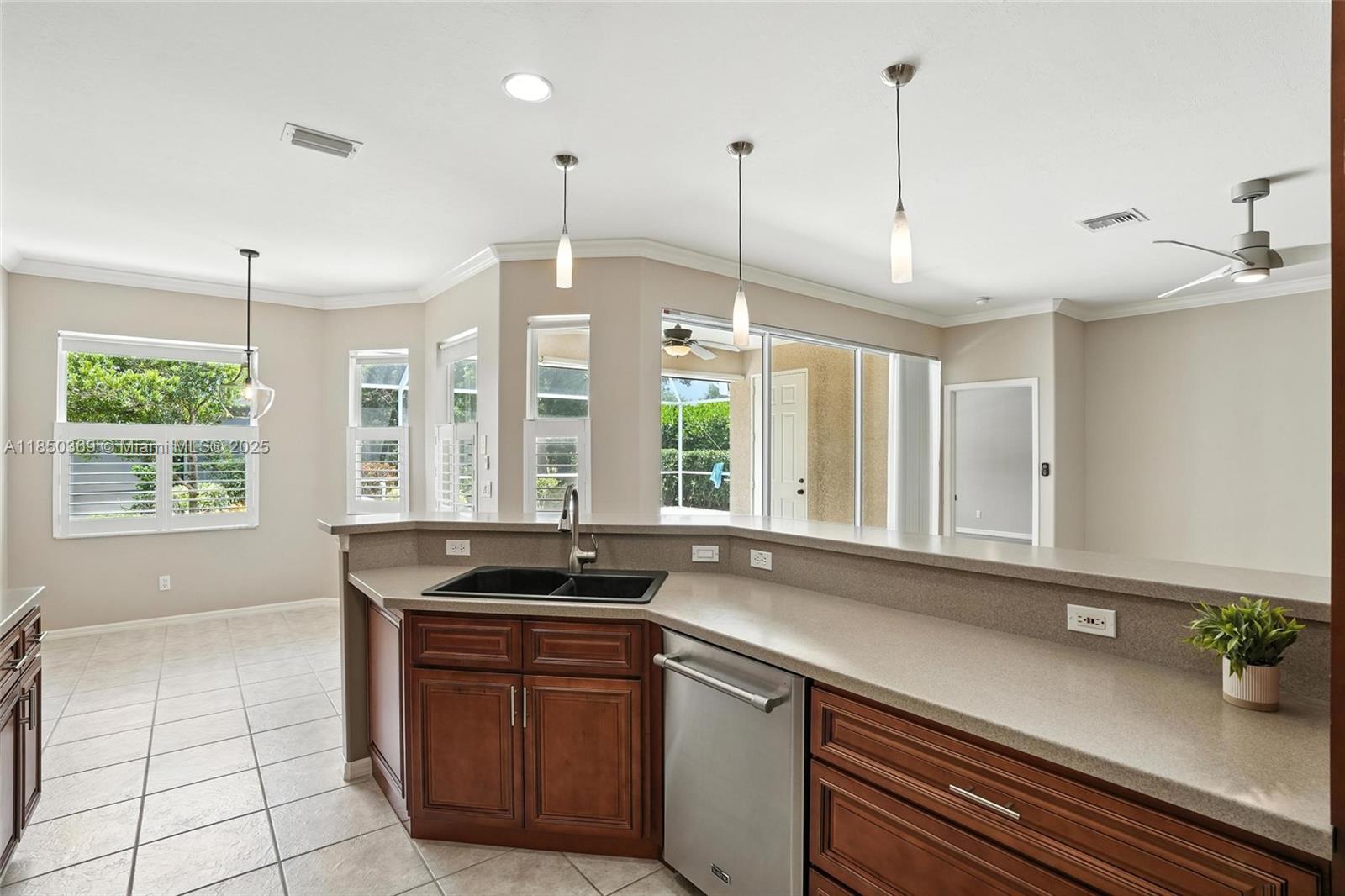 Colonial Oaks - Residential