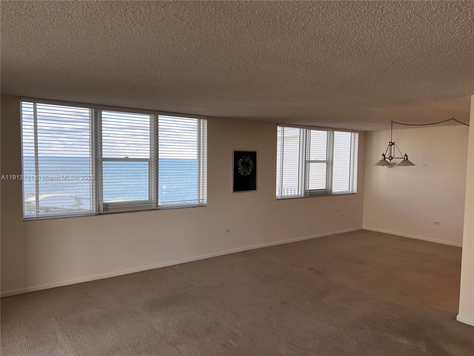 ISLAND HOUSE - Residential Lease