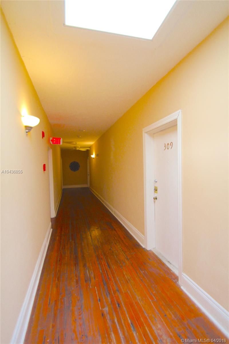 EVERGLADES EAST CONDO - Residential Lease