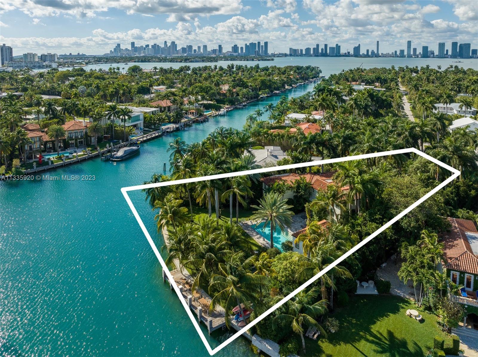 SUNSET LAKE EXTENSION - Residential