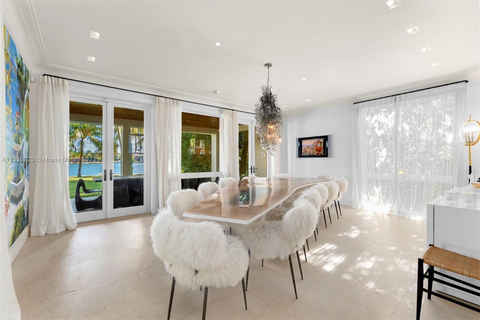 SUNSET LAKE EXTENSION - Residential