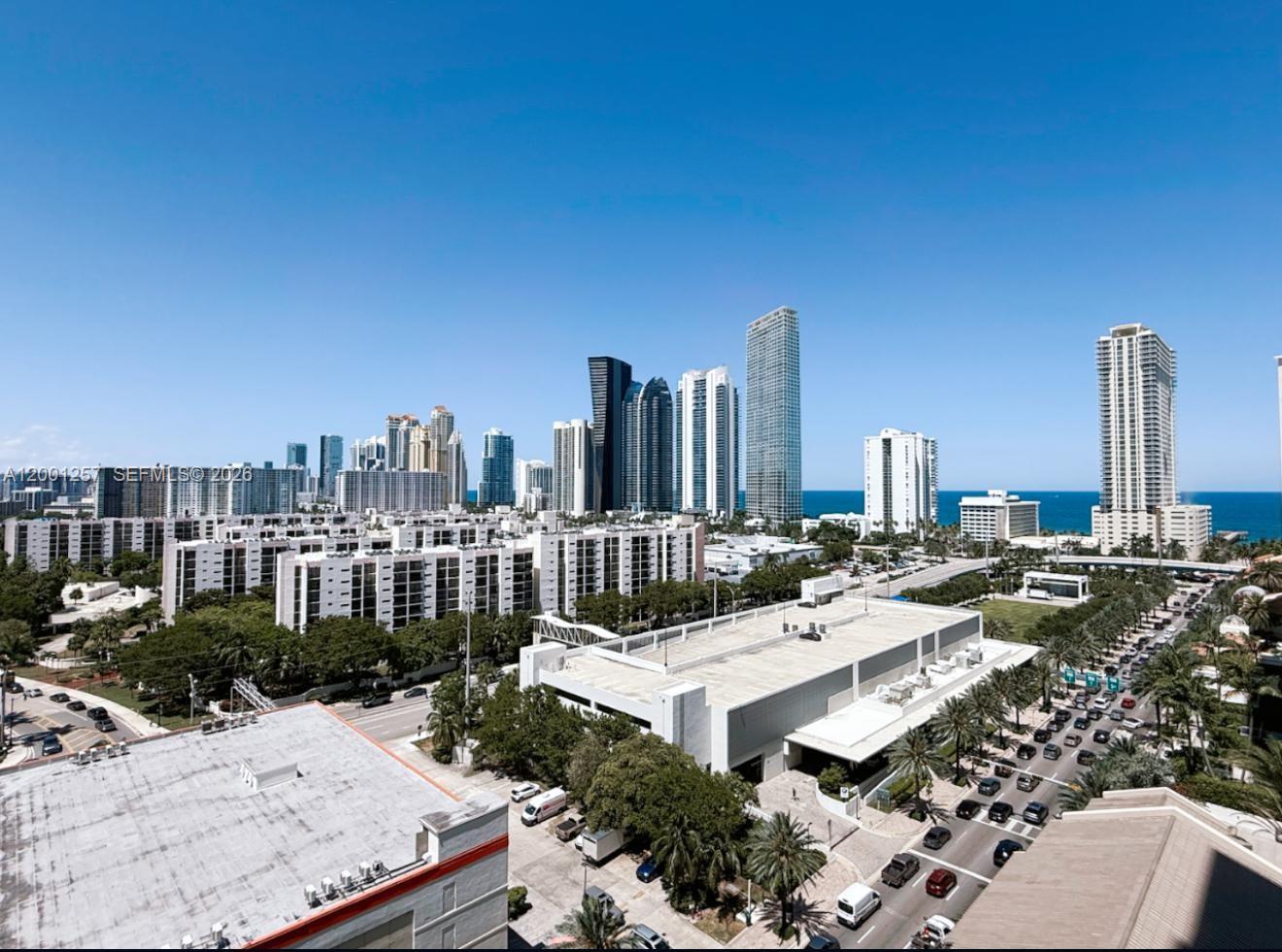 PARQUE TOWERS CONDO - Residential Lease