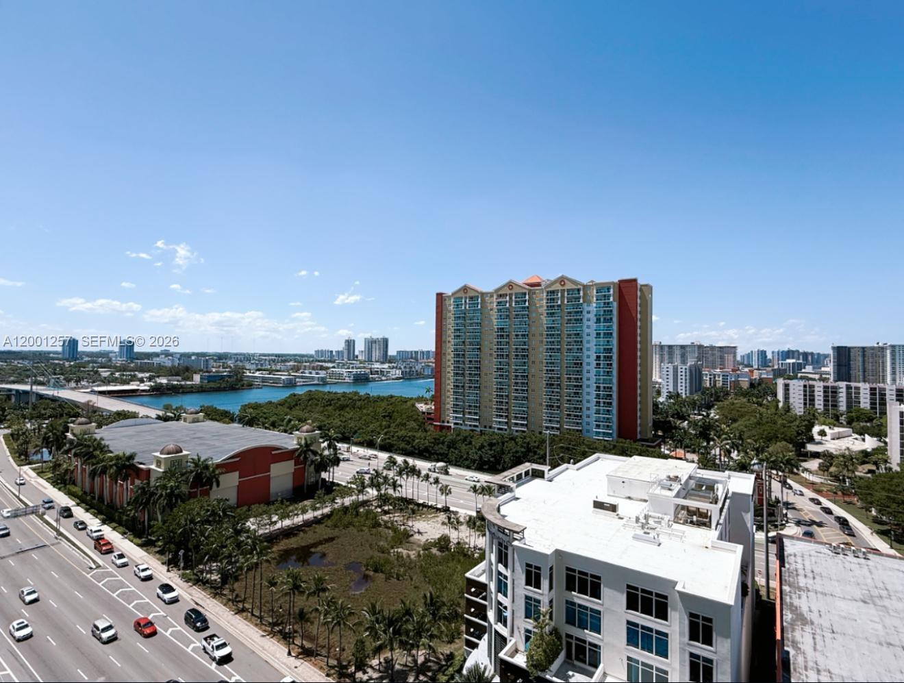 PARQUE TOWERS CONDO - Residential Lease