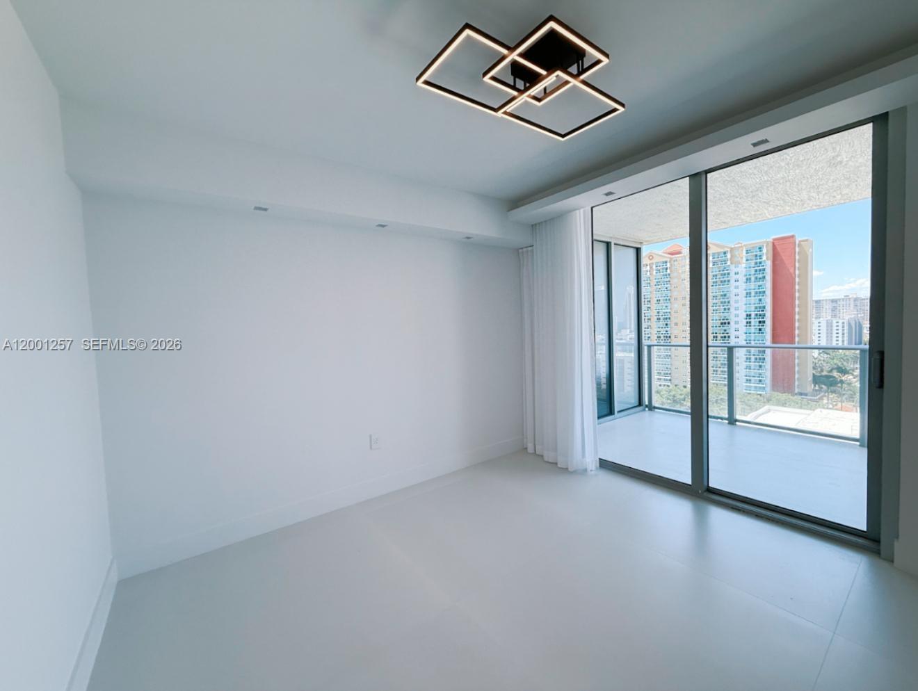 PARQUE TOWERS CONDO - Residential Lease