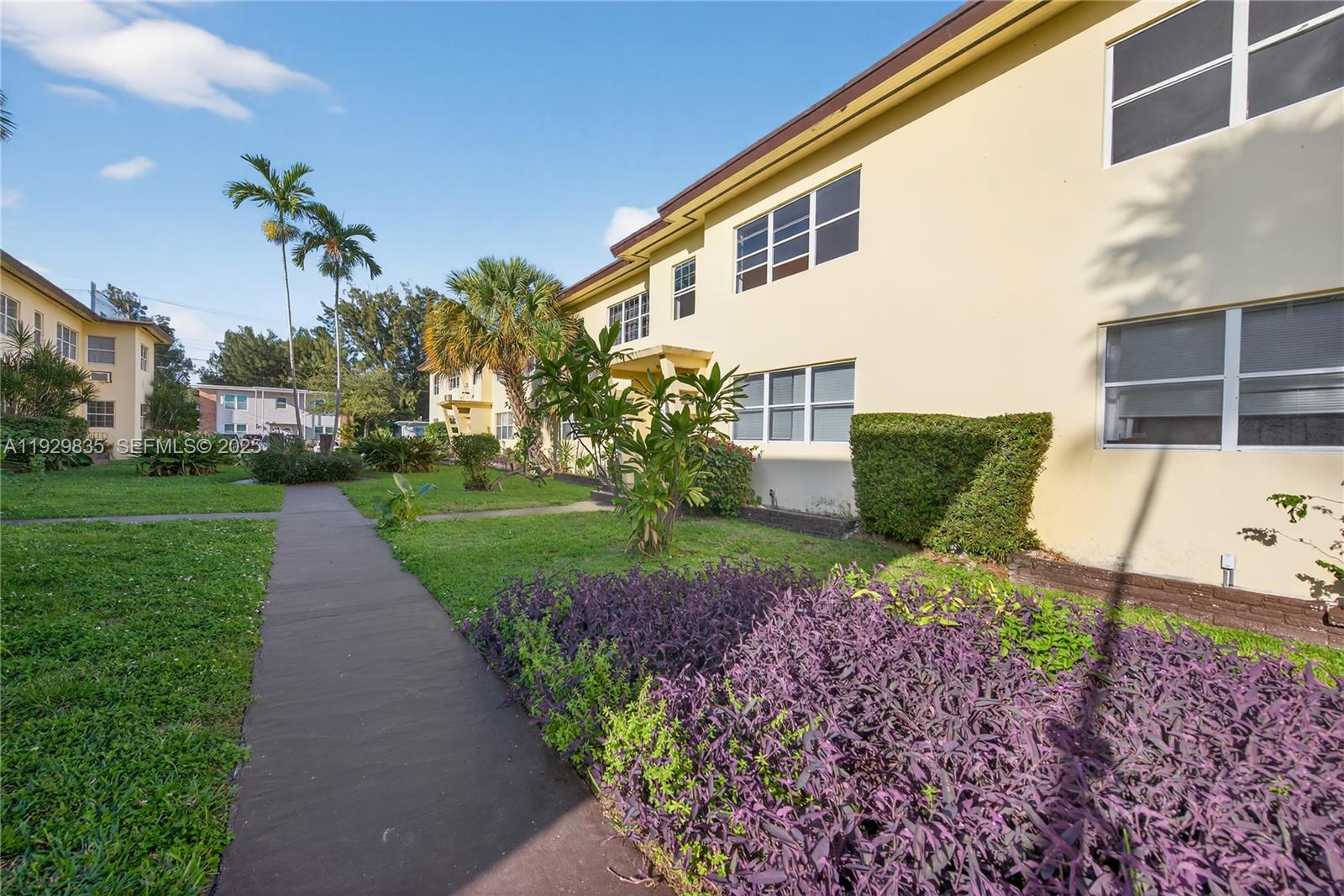 NORMANDY GOLF COURSE - Residential Lease