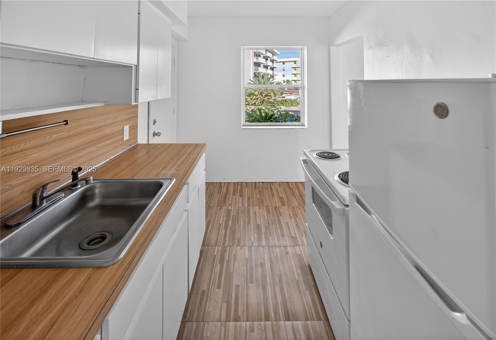 NORMANDY GOLF COURSE - Residential Lease