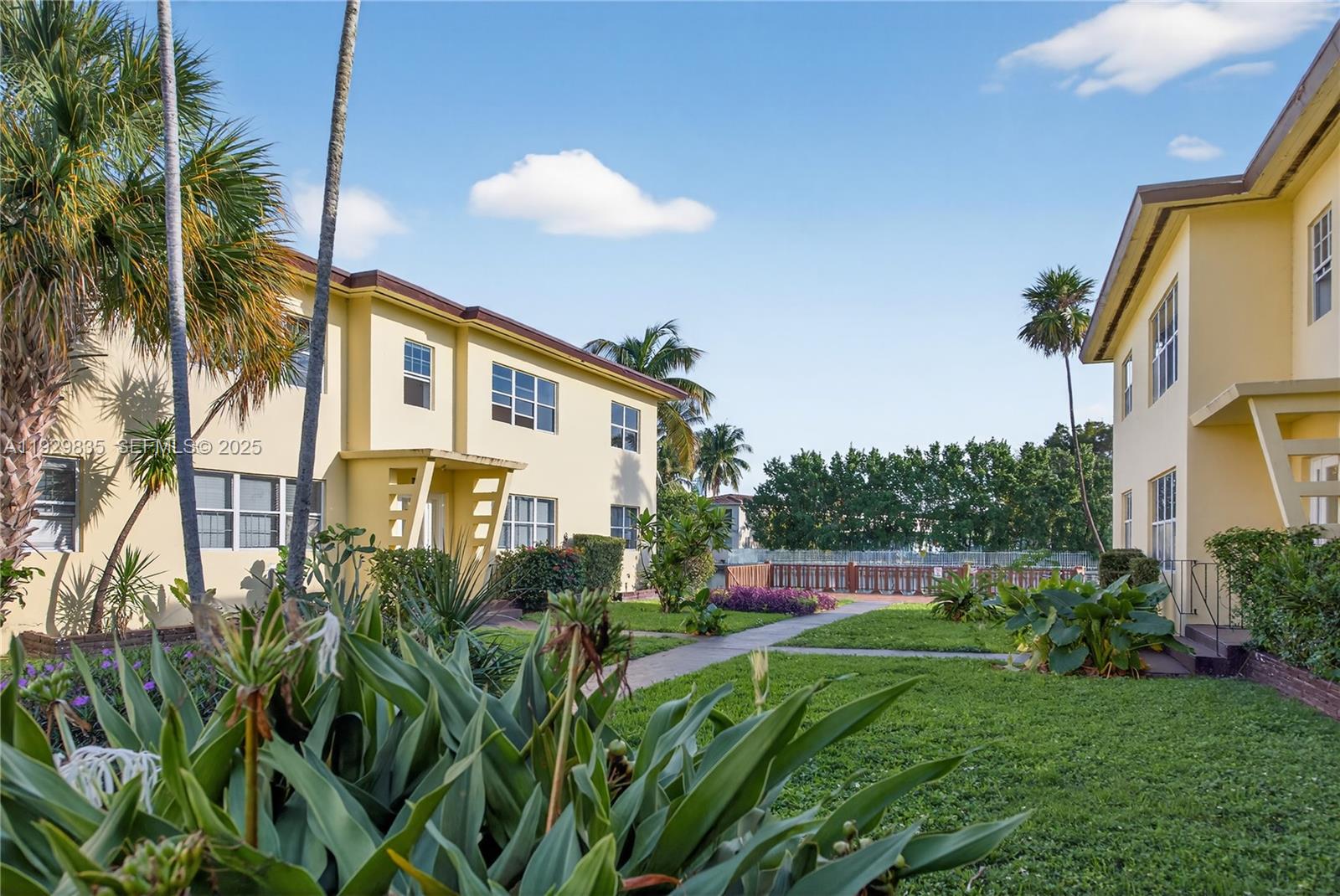 NORMANDY GOLF COURSE - Residential Lease