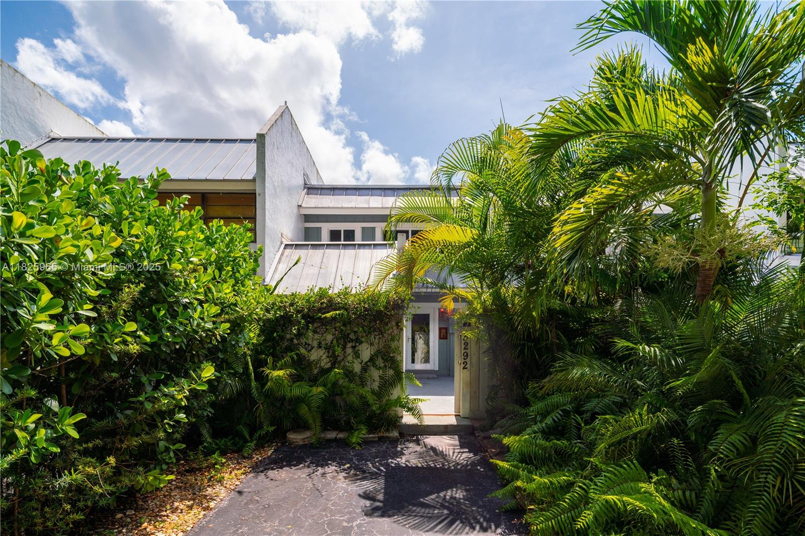 LAKERIDGE SEC 2 1ST AMD - Residential