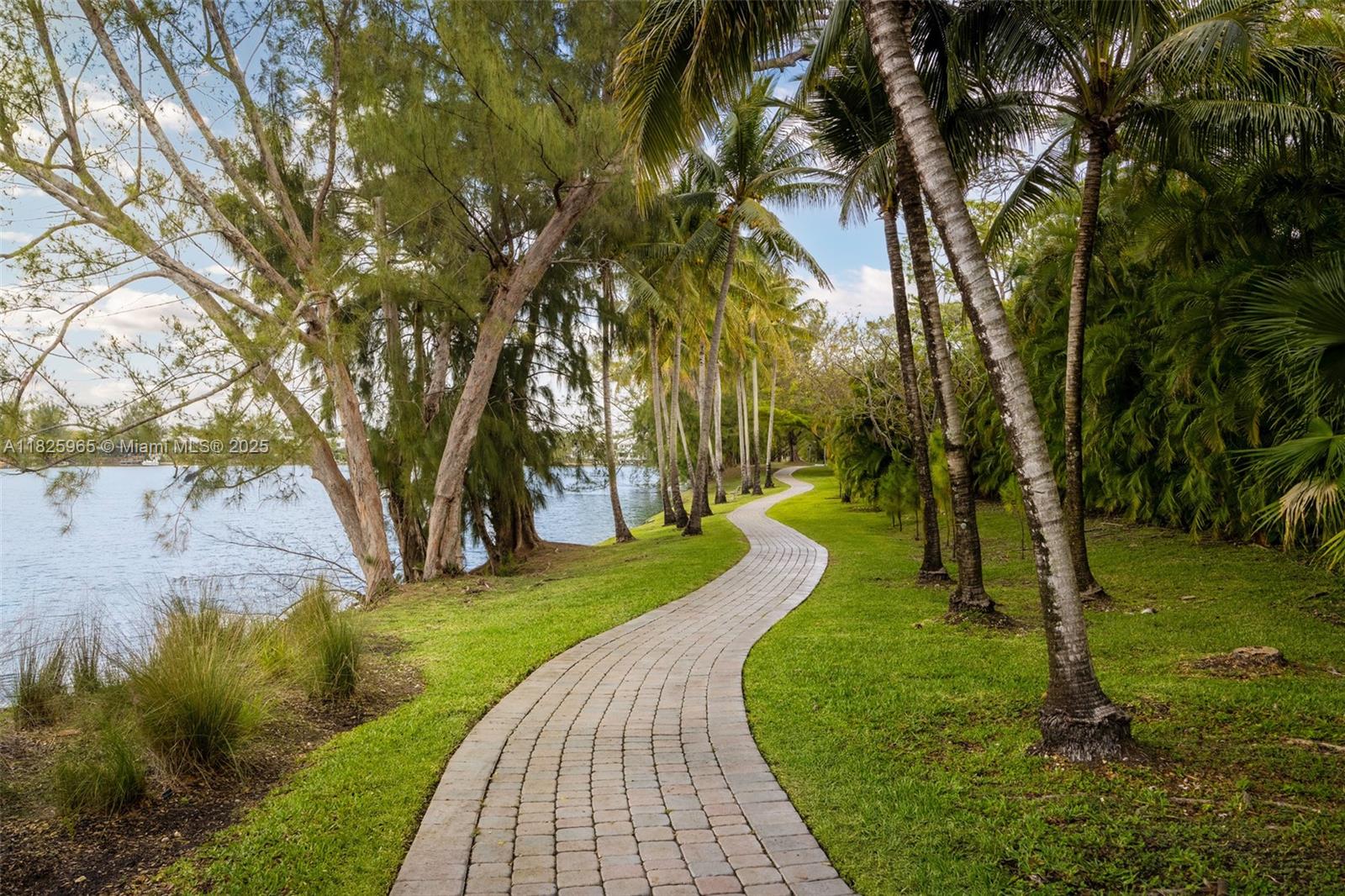 LAKERIDGE SEC 2 1ST AMD - Residential