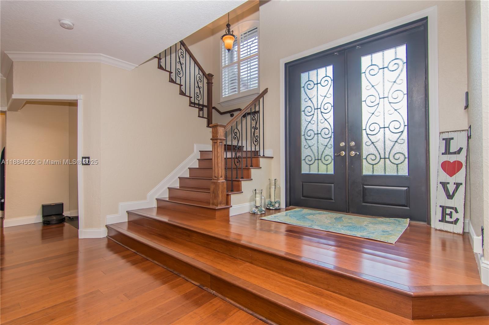 HOLLYWOOD LAKES COUNTRY C - Residential