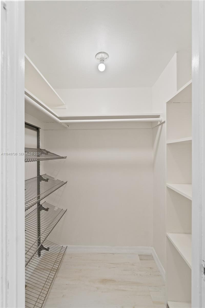 BUCKLEY TOWERS CONDO - EA - Residential