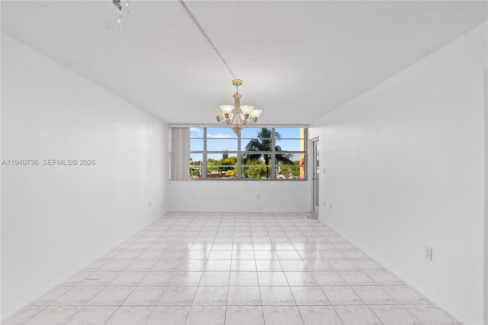 BUCKLEY TOWERS CONDO - EA - Residential