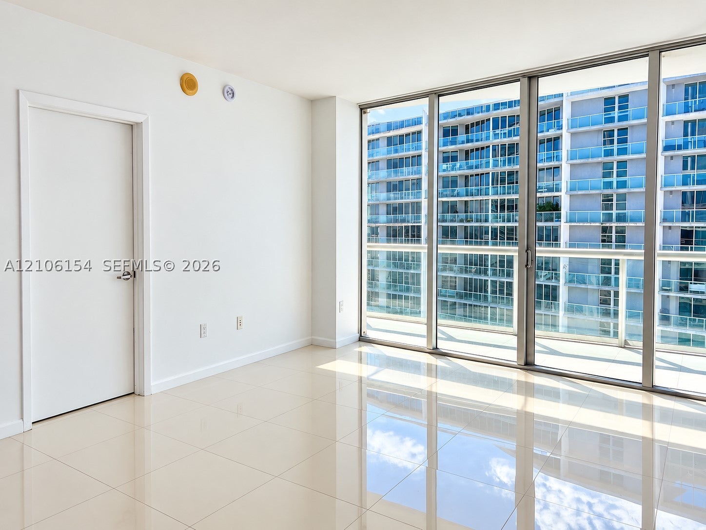 475 Brickell Ave 5209