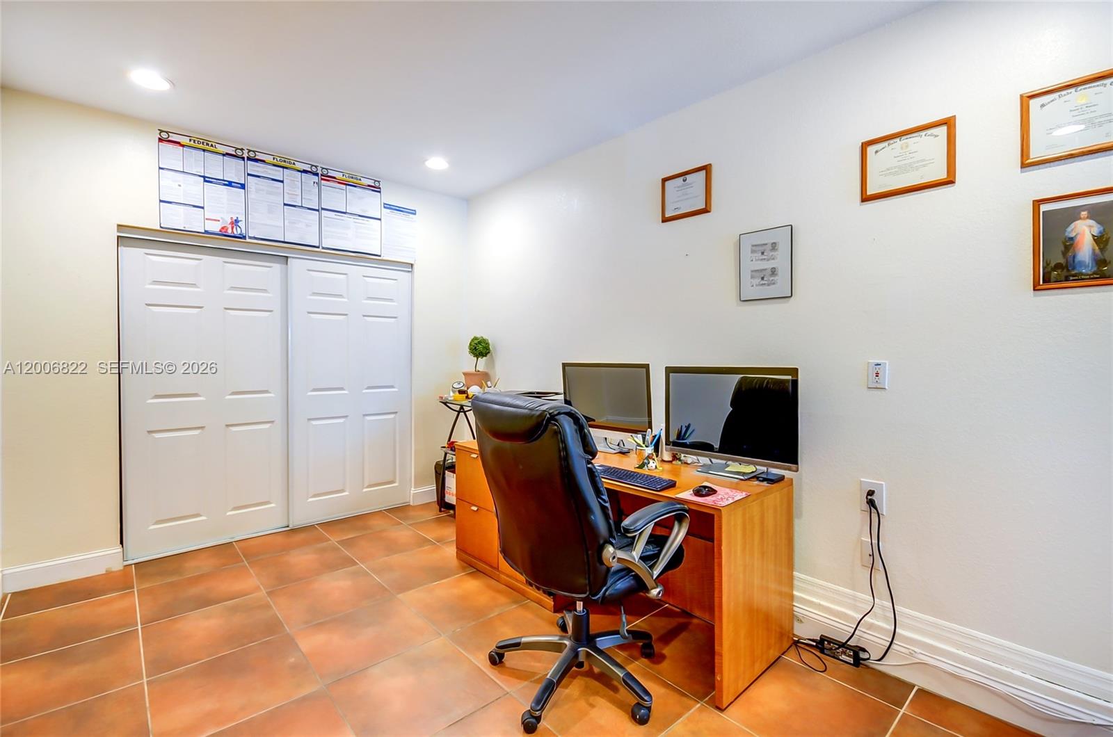 LAGUNA PONDS SEC 2 - Residential