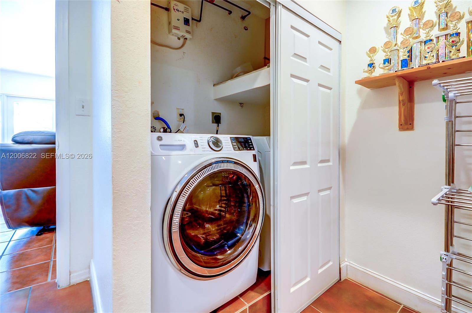 LAGUNA PONDS SEC 2 - Residential