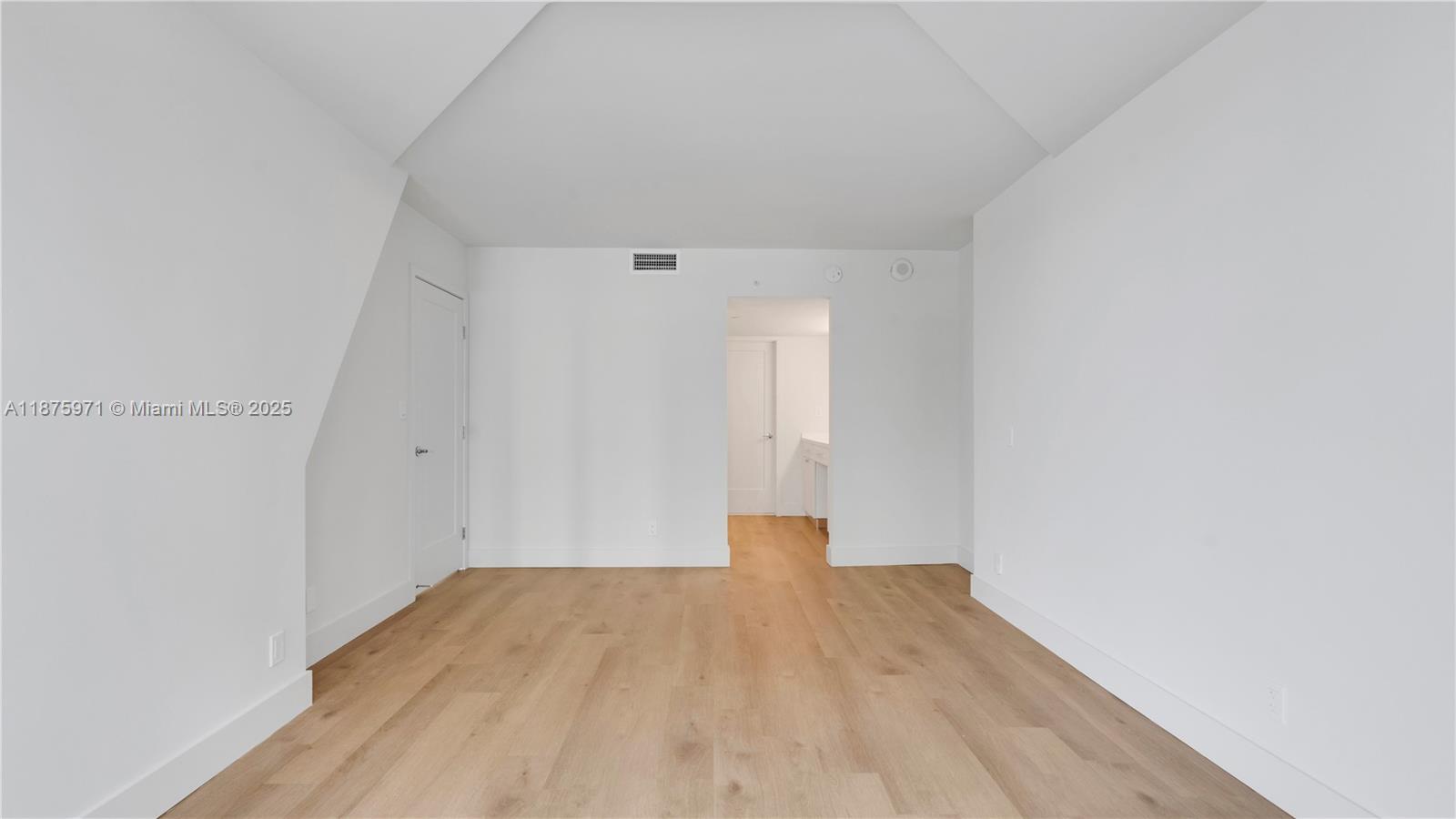 The Hamilton - Residential Lease