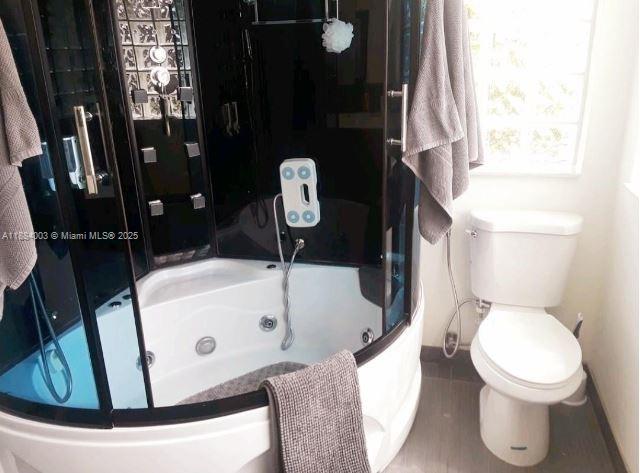 HOLLYWOOD LITTLE RANCHES - Residential