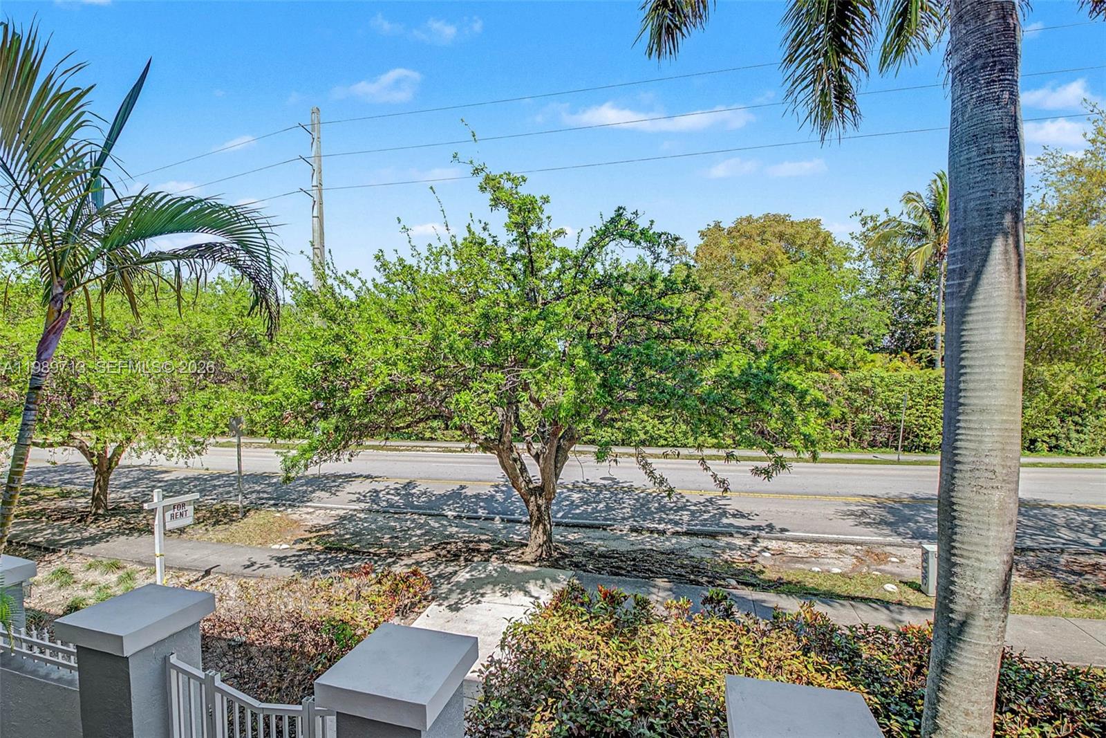 DADELAND NORTH METRORAIL - Residential Lease