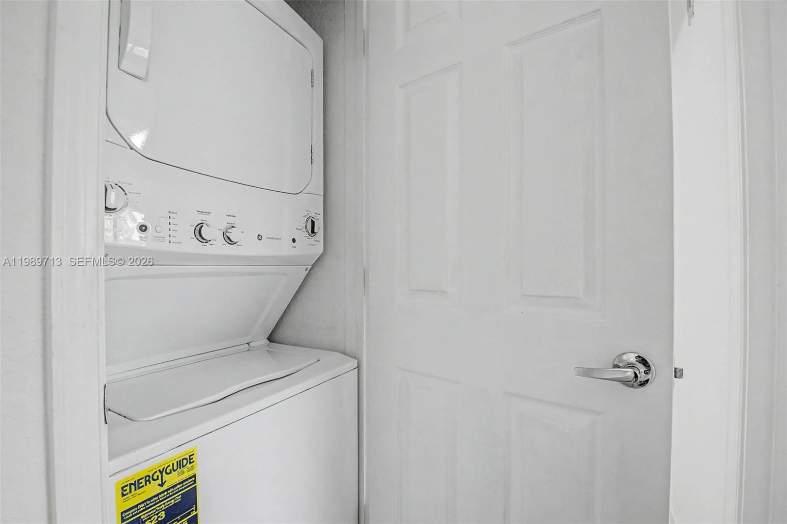 DADELAND NORTH METRORAIL - Residential Lease