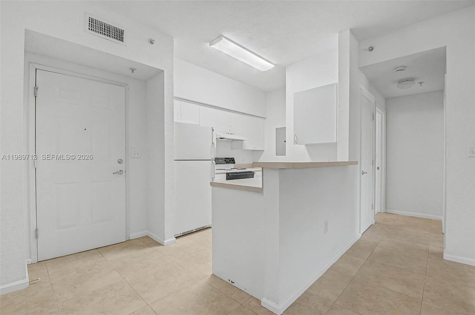 DADELAND NORTH METRORAIL - Residential Lease