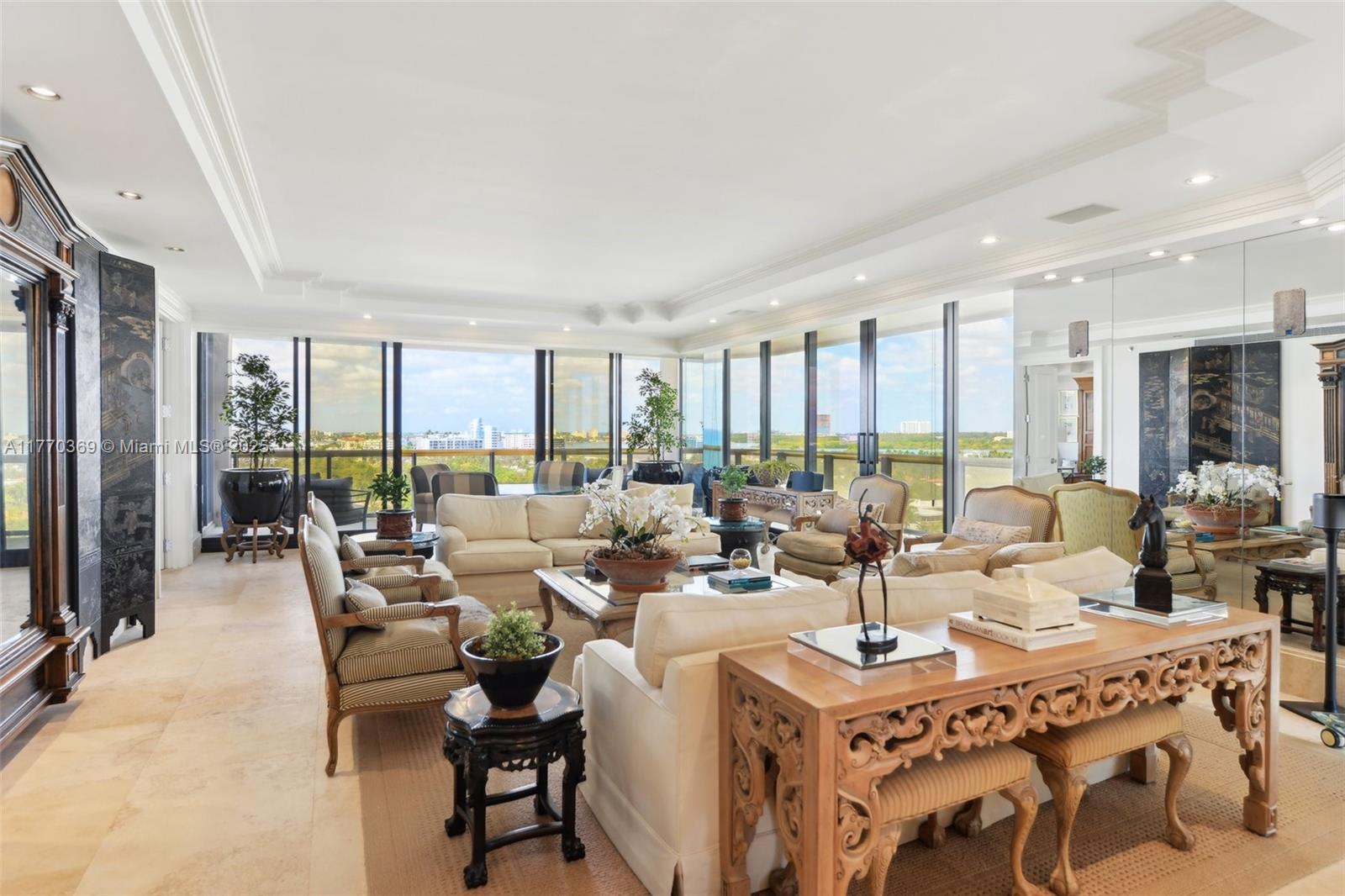 9999 Collins Ave 11A