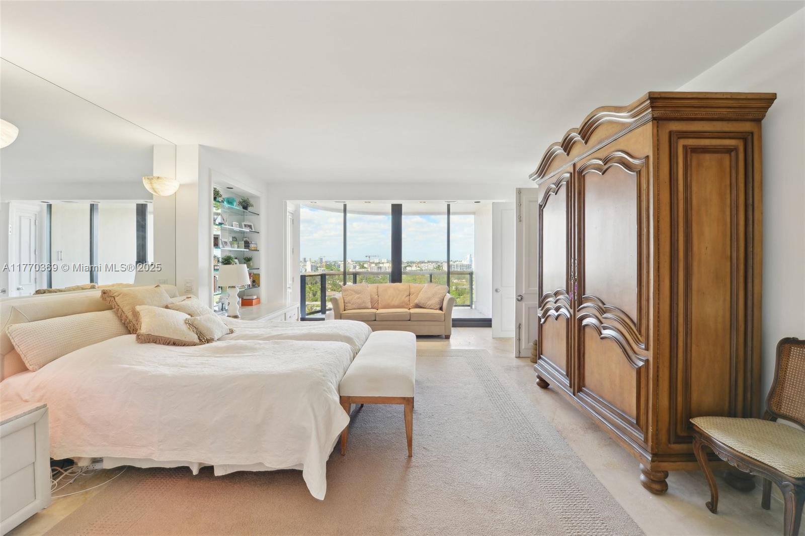 BAL HARBOUR TOWER CONDO - Residential