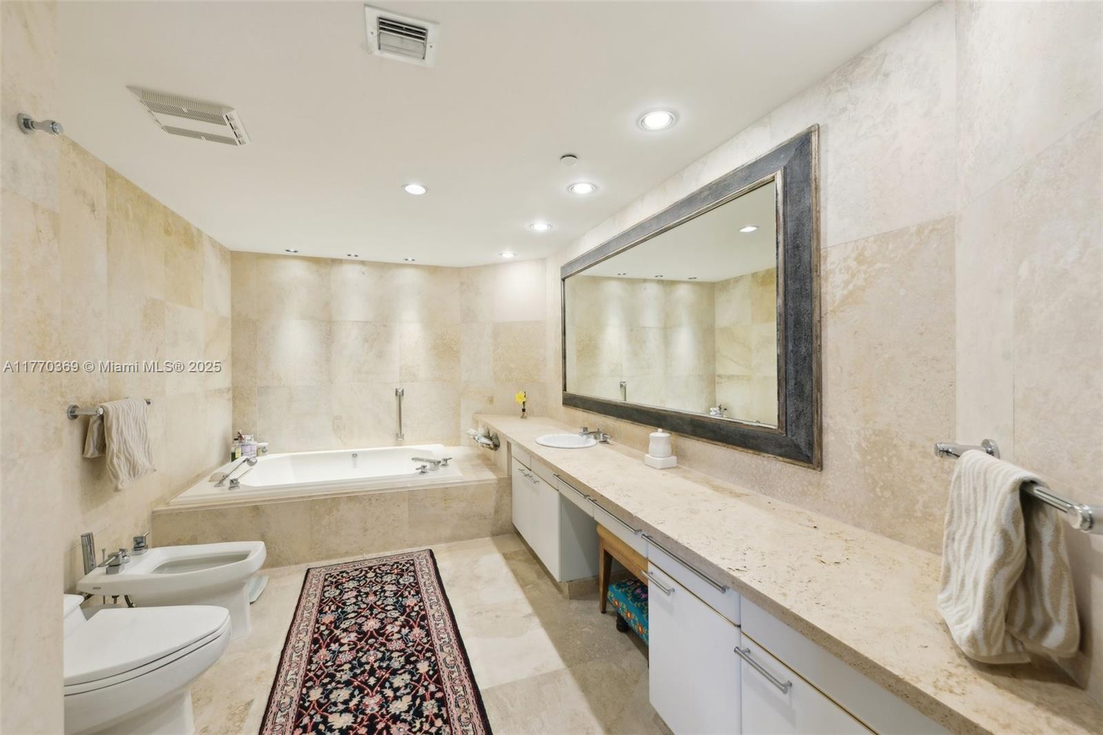 BAL HARBOUR TOWER CONDO - Residential