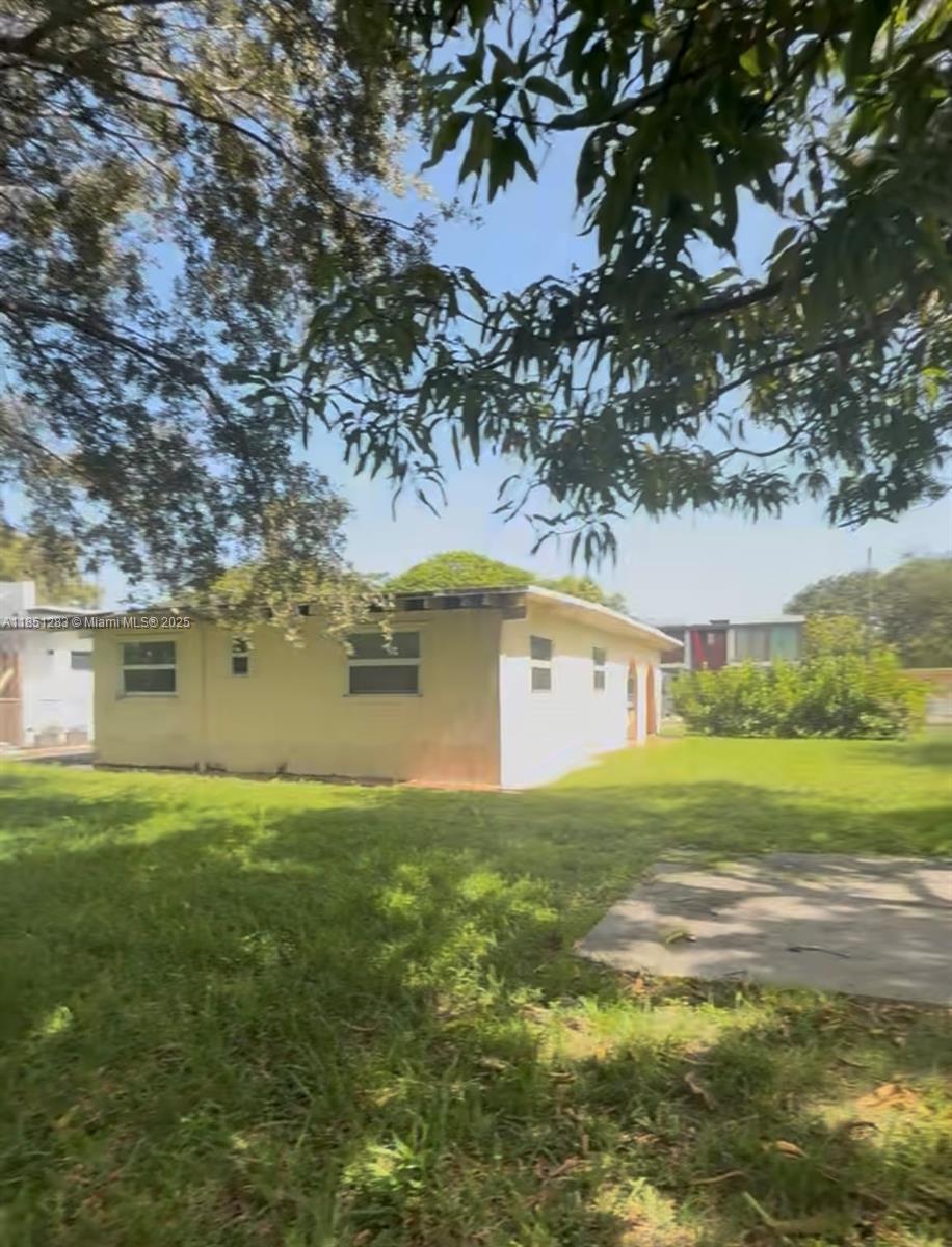 Welcome to this beautifully updated residence in the heart of North Miami!
This charming single-family home 2bed 2 baths +DEN offers comfort, privacy & convenience jus minutes from Costco, FIU,Biscayne Bvd,Bal Harbour & the beaches.
Step into a bright and airy interior with a modern open layout, freshly painted walls, and large windows that bring in tons of natural light. The kitchen features stainless steel appliances, granite countertops, and ample cabinet space—perfect for anyone who loves to cook or entertain.
Enjoy a spacious backyard ideal for BBQs, outdoor lounging, creating your own garden oasis.
With private driveway parking and a washer/dryer in-unit, this home combines everyday practicality with style.
Available for immediate move-in. Schedule your private showing today!