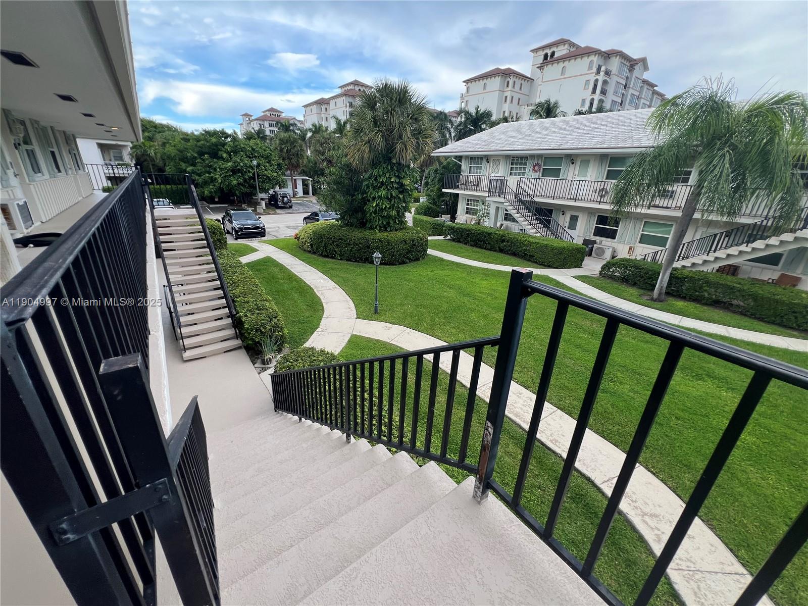 BEACH HOUSE CONDO - Residential Lease