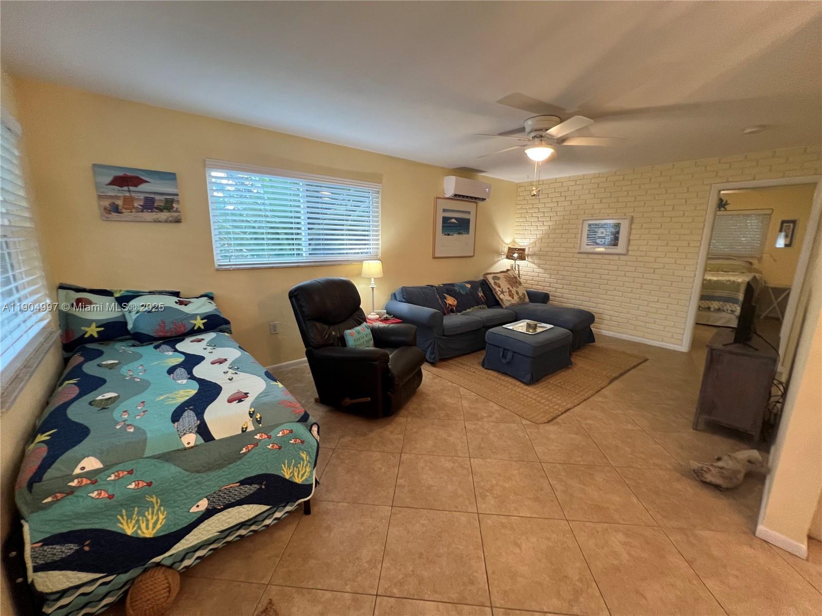 BEACH HOUSE CONDO - Residential Lease