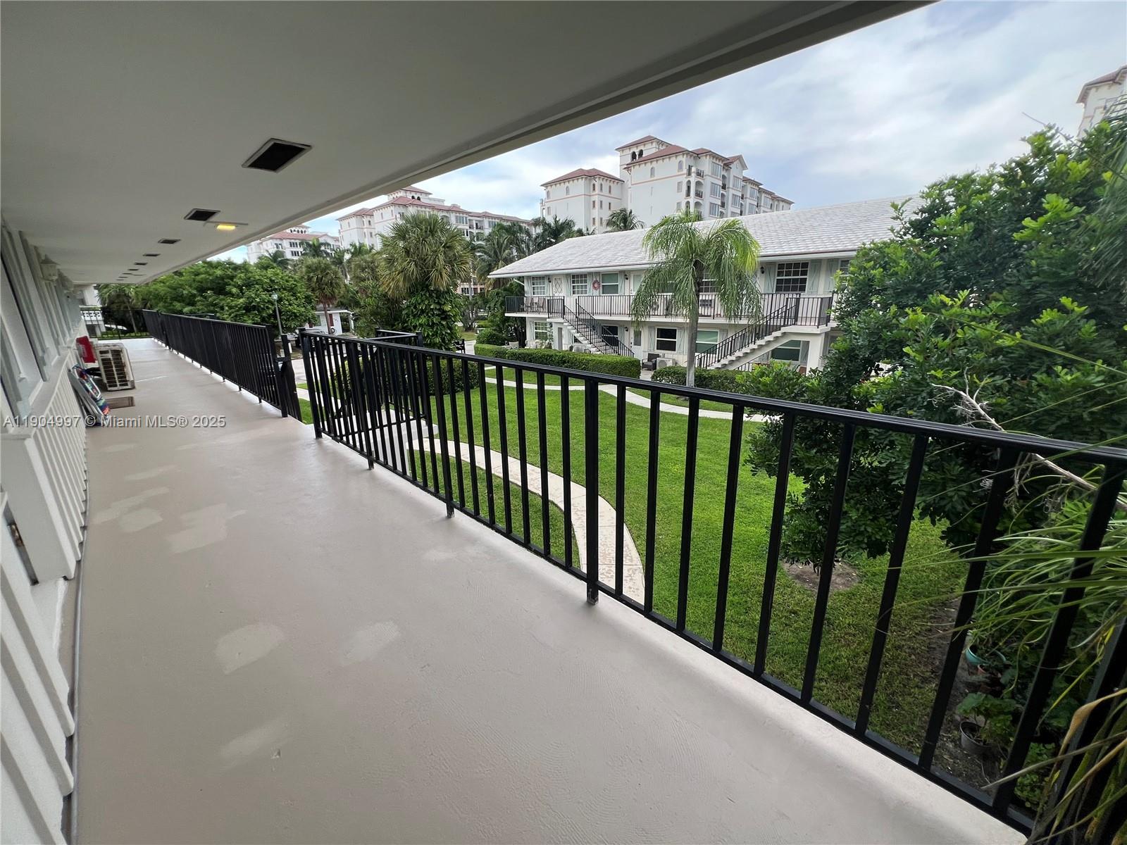 BEACH HOUSE CONDO - Residential Lease