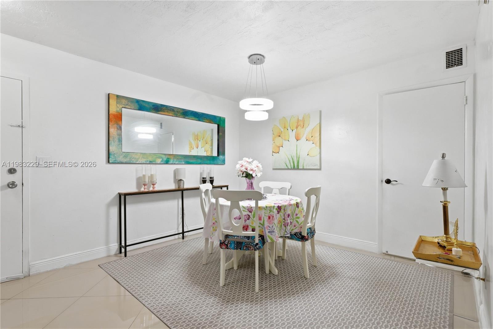 OMEGA CONDO NO 3 - Residential