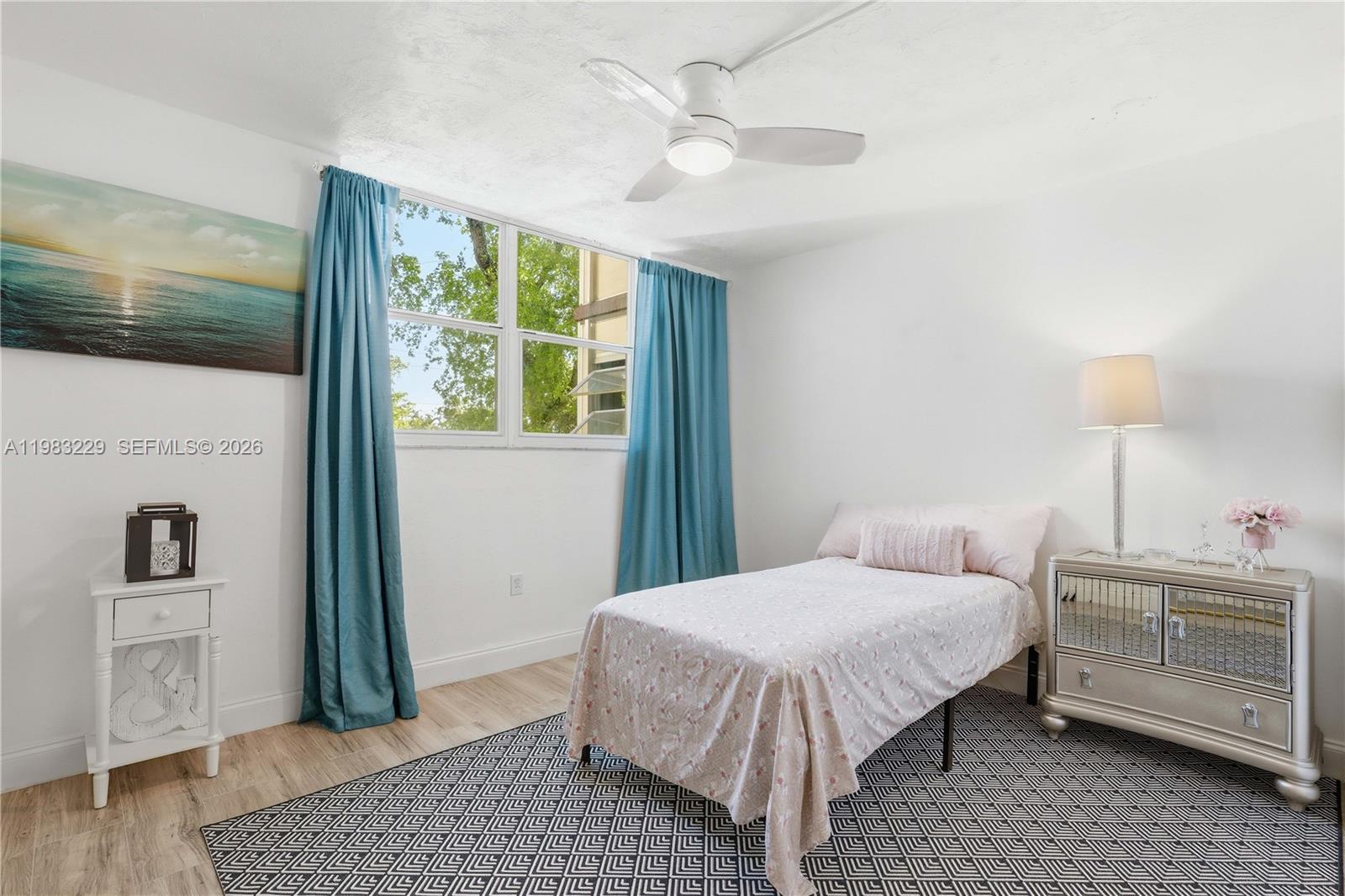 OMEGA CONDO NO 3 - Residential