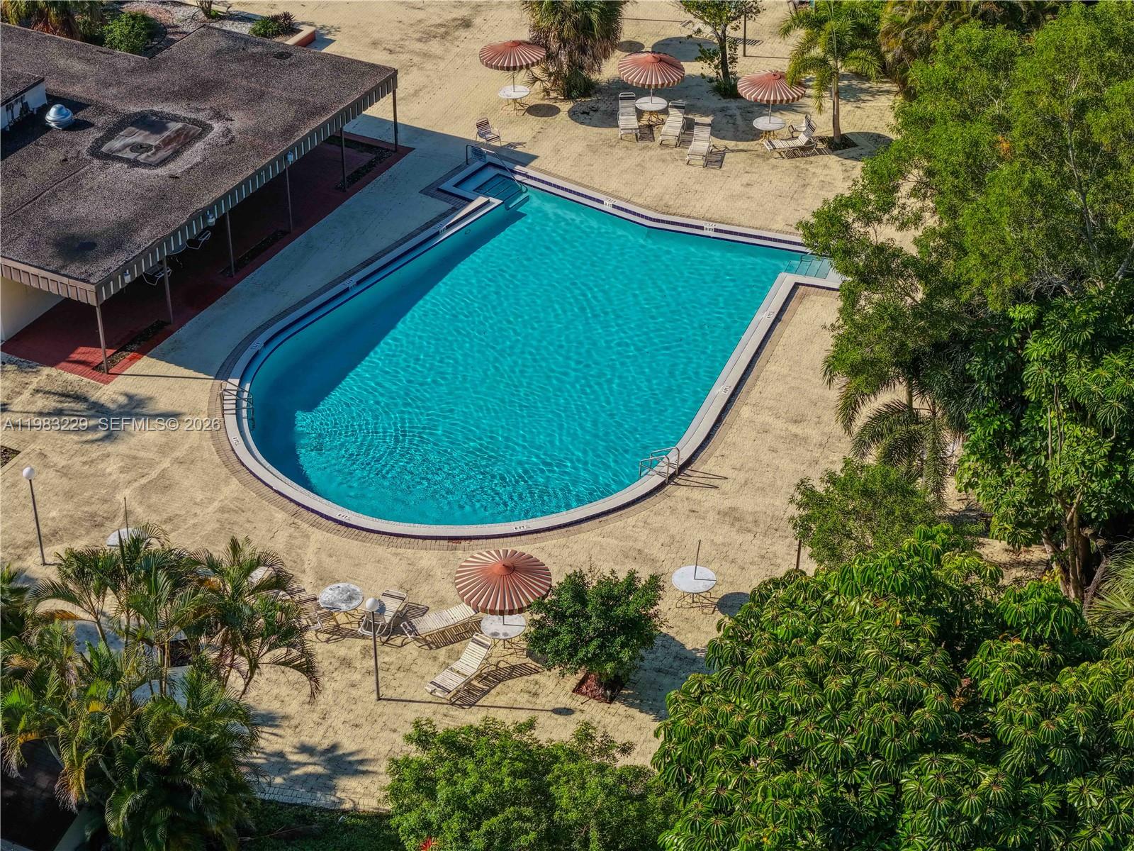 OMEGA CONDO NO 3 - Residential