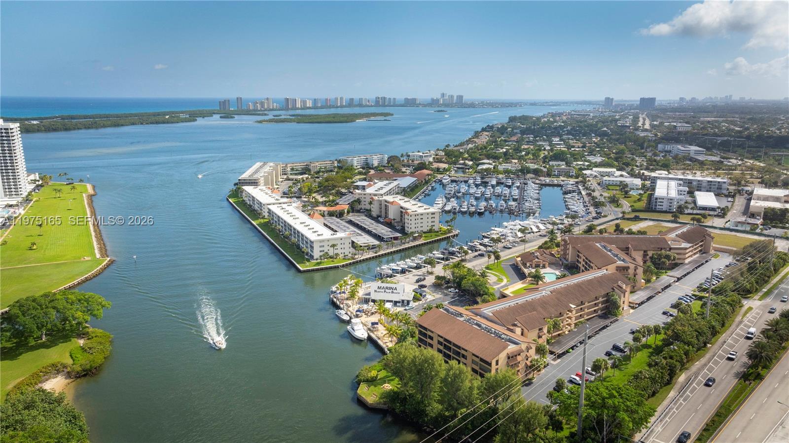 MARINA BAY CONDO - Residential