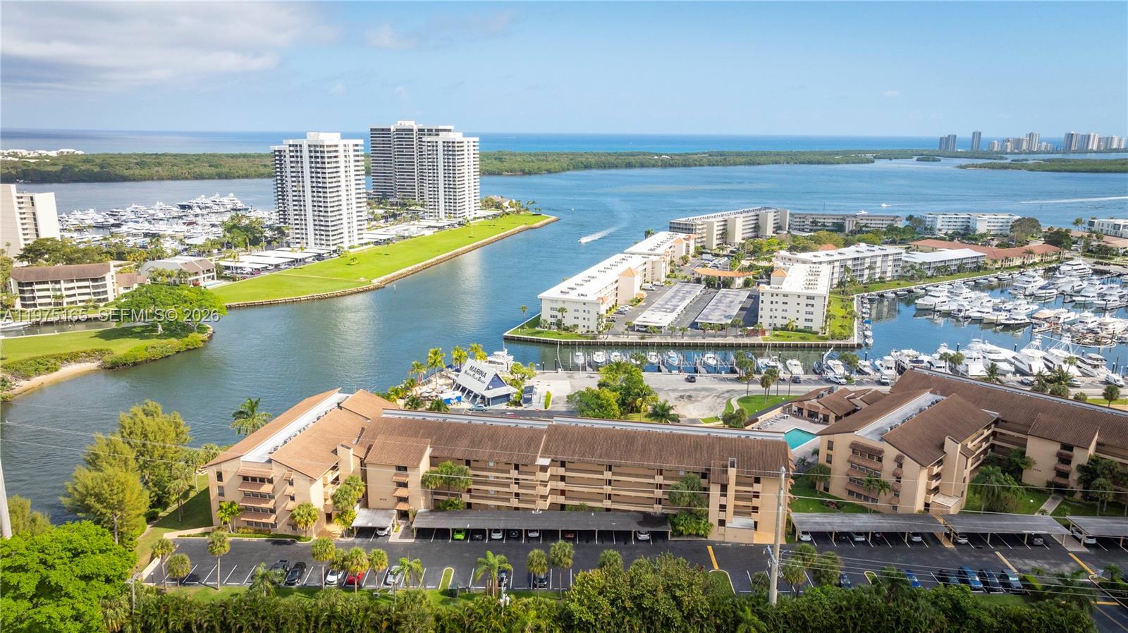 MARINA BAY CONDO - Residential