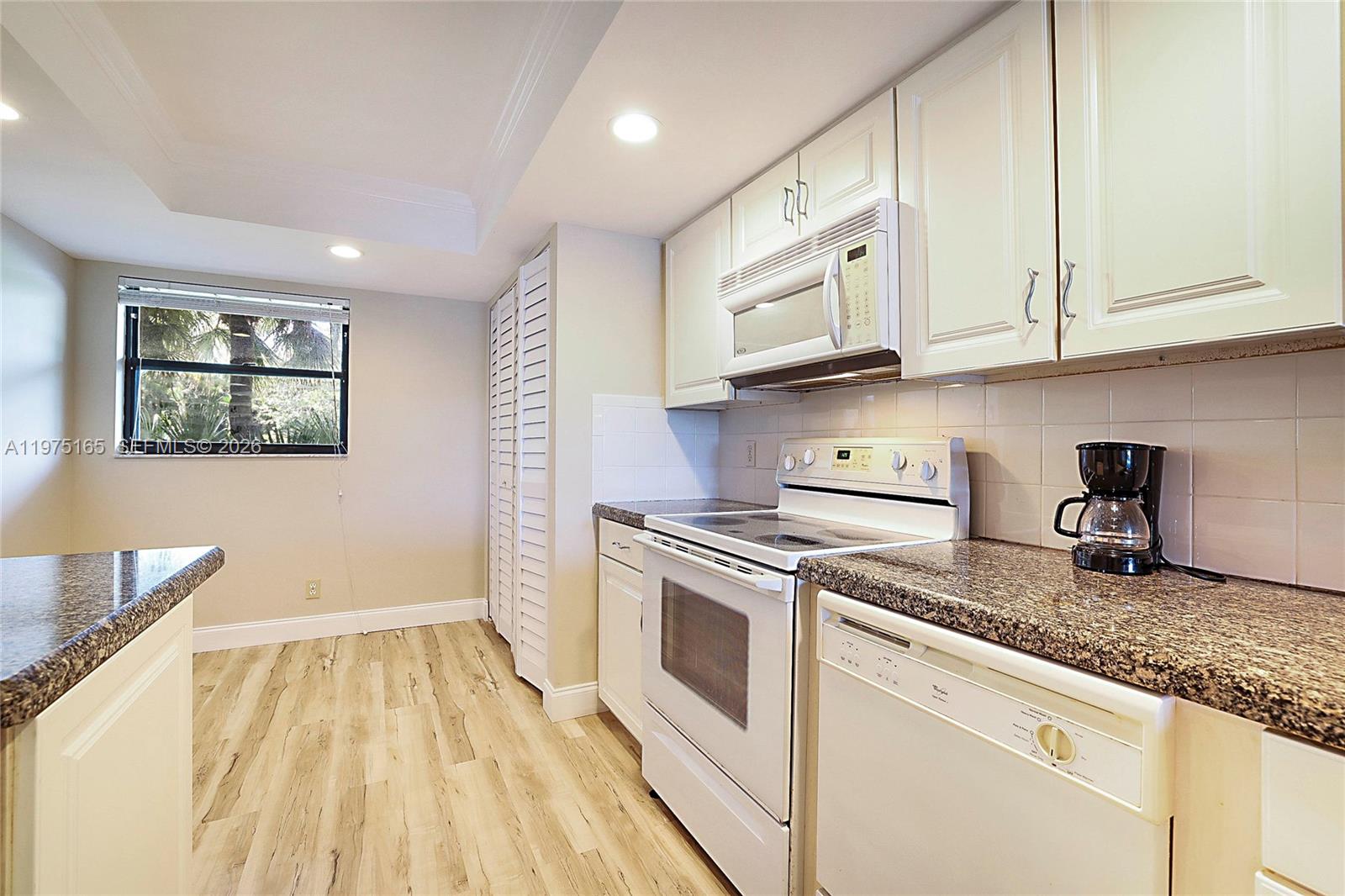 MARINA BAY CONDO - Residential