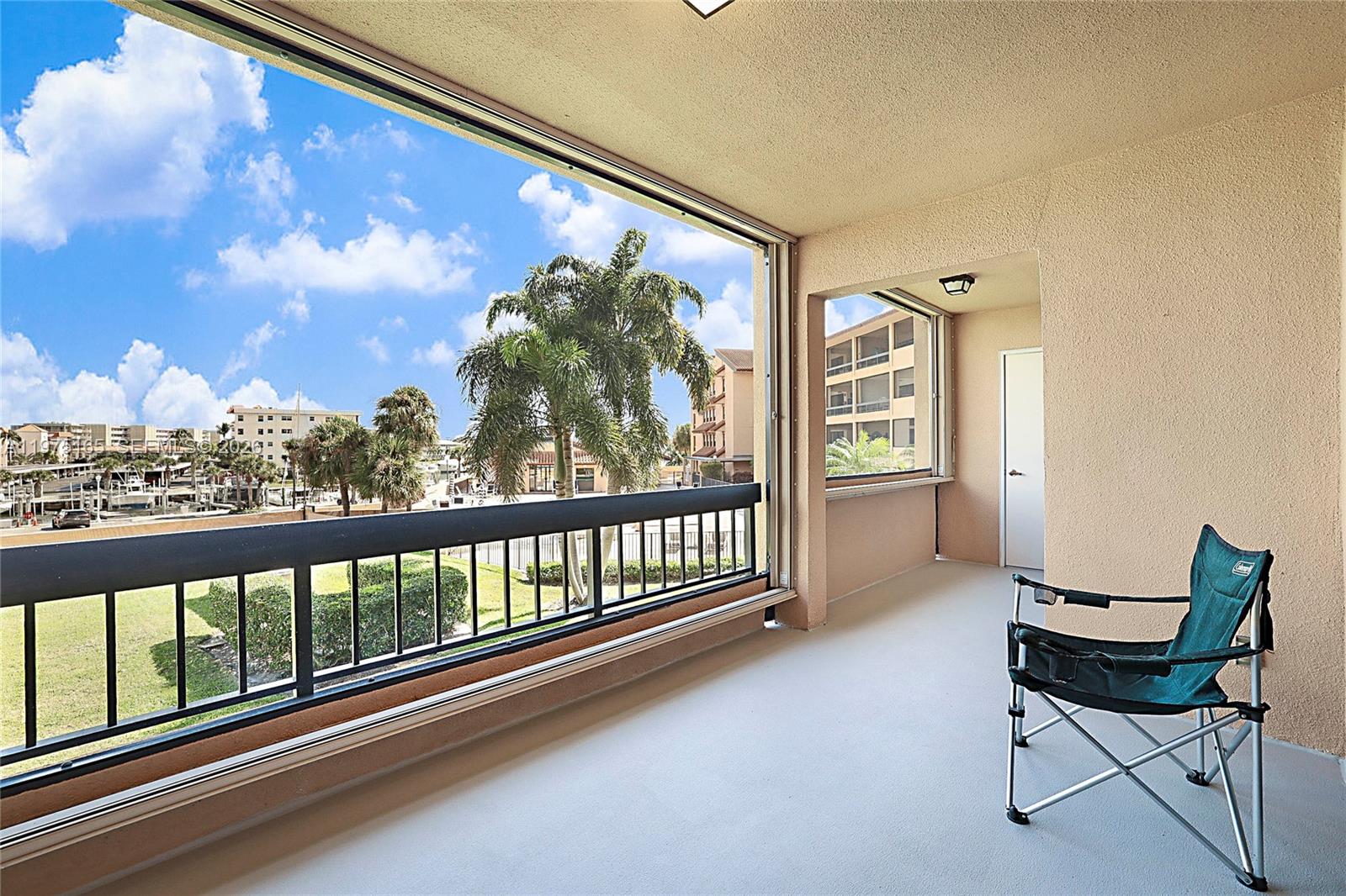 MARINA BAY CONDO - Residential