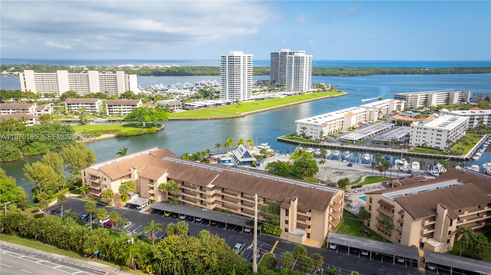 MARINA BAY CONDO - Residential