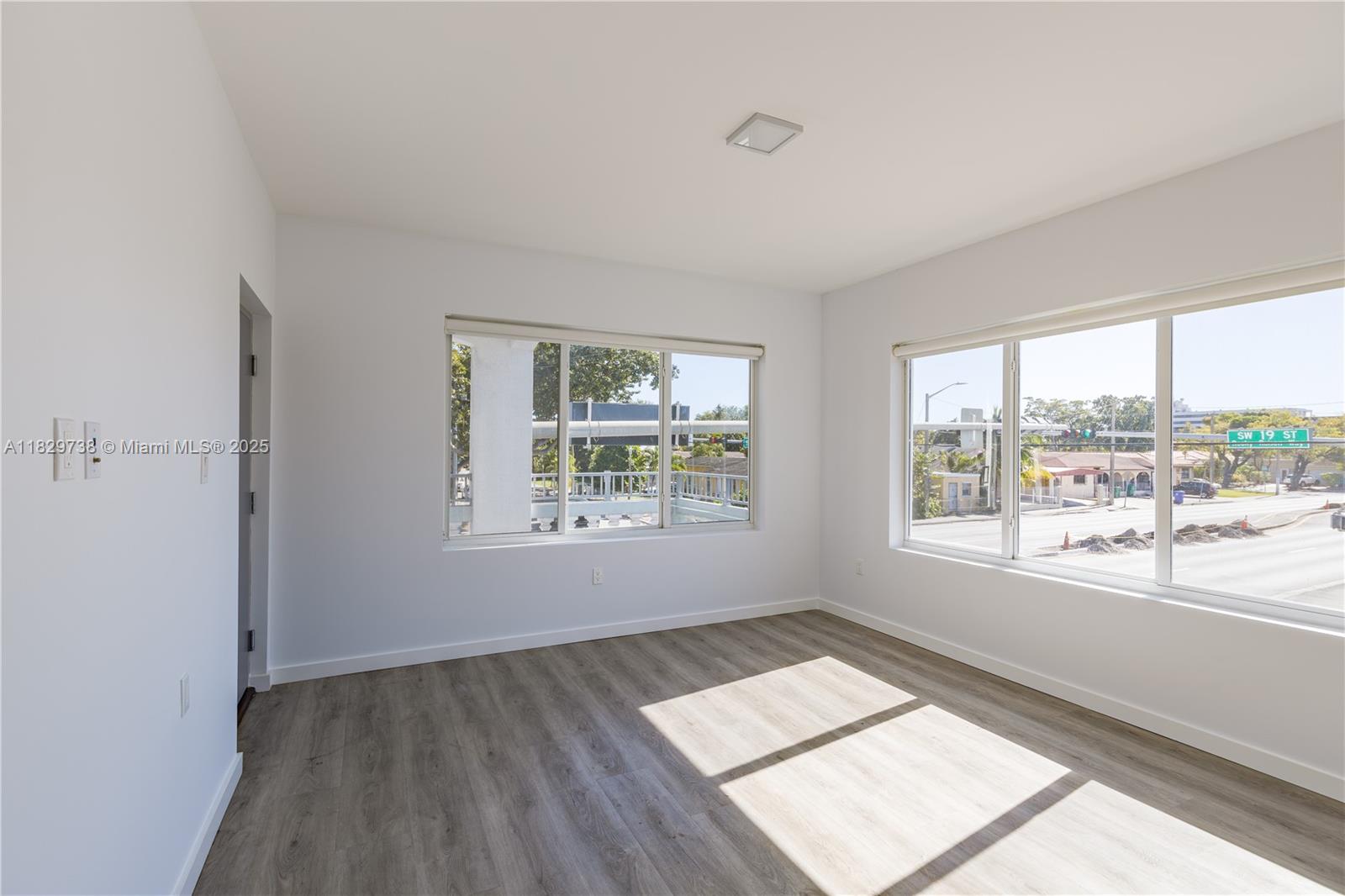 1818 SW 22nd Ave 5